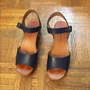 Lucky brand heeled clogs Sz 6.5